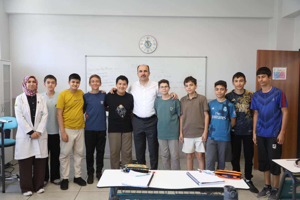 Konya’da yaz tatilini eğitimle geçiren çocuklara Başkan Altay’dan sürpriz ziyaret 9